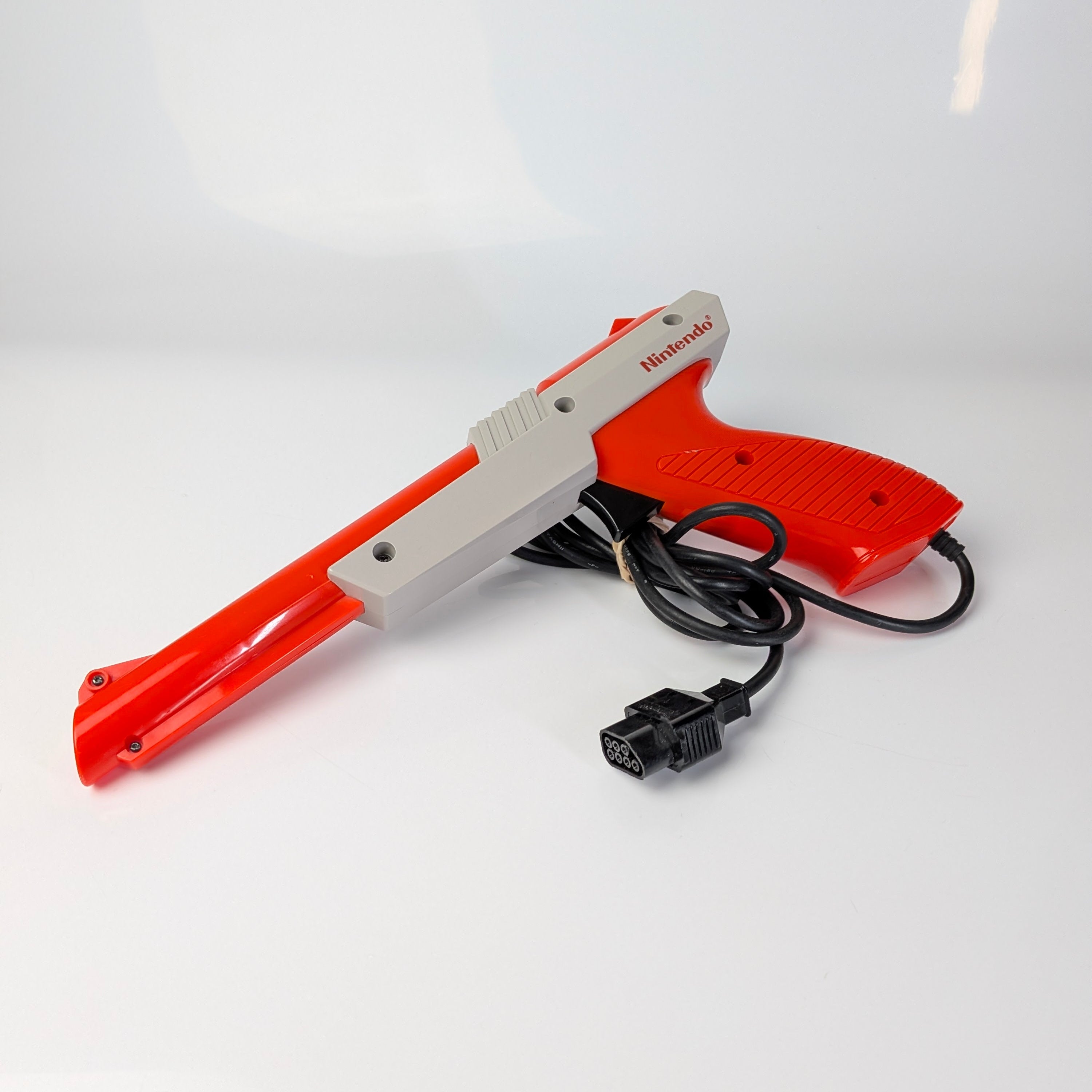 Nintendo (NES) Zapper Light Gun - Red