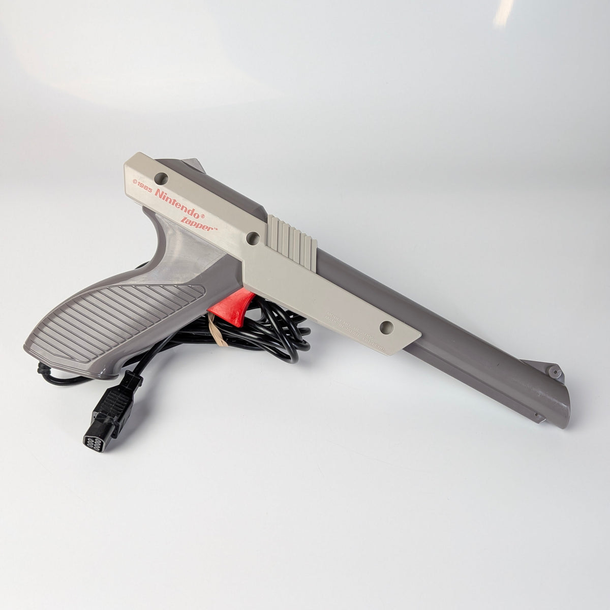 Nintendo (NES) Zapper Light Gun - Grey