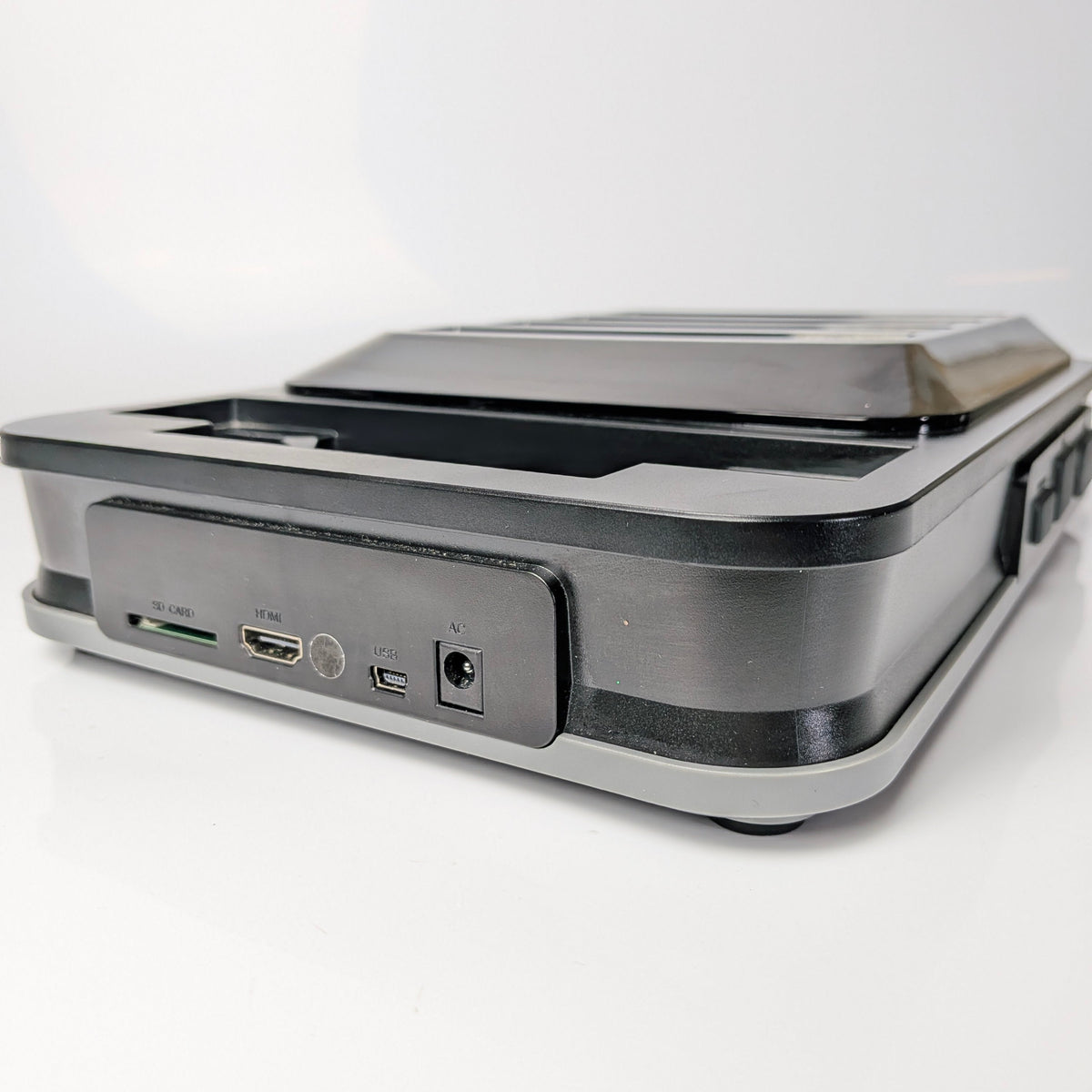 Hyperkin RetroN 5